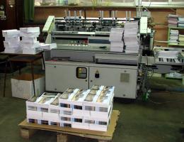  Maszyna do przyklejania wklejek i wyklejek MŰLLER MARTINI HUNKELER VEA520-KK 3000 (2007)